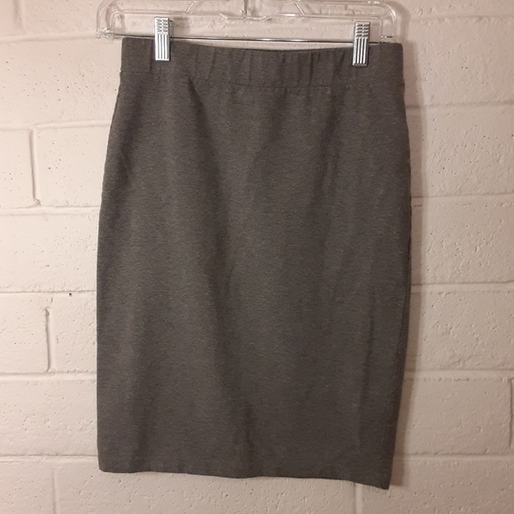 Forever 21 Dresses & Skirts - Forever 21 Medium Gray  Skirt